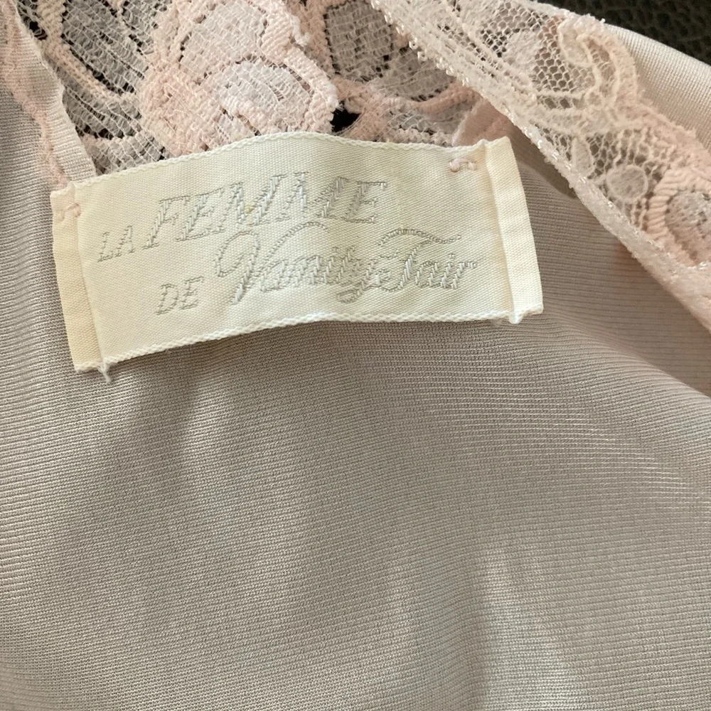 Vintage La Femme de Vanity Fair nightgown/chemise Size 34